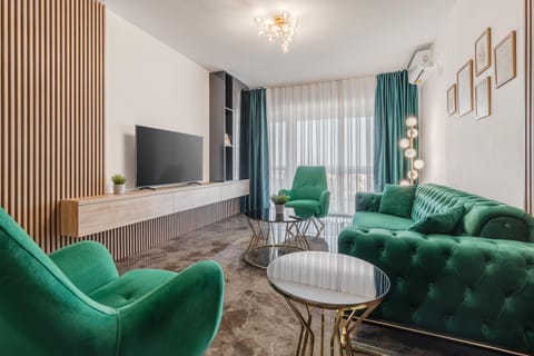 TV and multimedia, Living room, Seating area, air conditioner