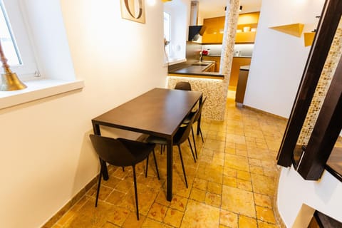 Kitchen or kitchenette, Living room, Photo of the whole room, Seating area, Dining area, kitchen, air conditioner