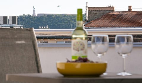 View (from property/room), Balcony/Terrace