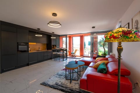 View (from property/room), Balcony/Terrace, Living room, Dining area, kitchen
