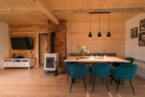 TV and multimedia, Dining area