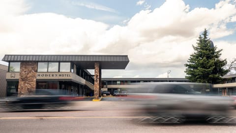 Property building, Facade/entrance