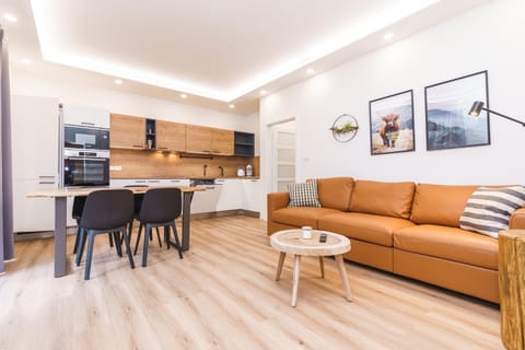 Kitchen or kitchenette, Living room, Dining area
