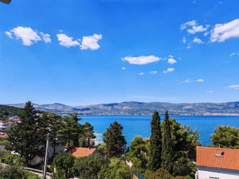 Natural landscape, Mountain view, Sea view