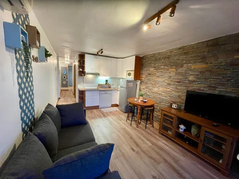 TV and multimedia, Kitchen or kitchenette, Living room, Dining area