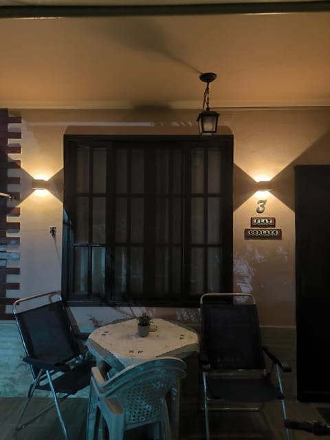 Flat Gorlaes House in Araruama