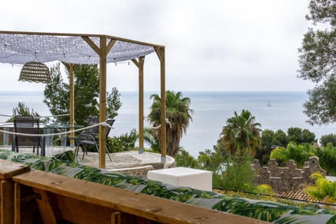 Off site, Balcony/Terrace, Dining area