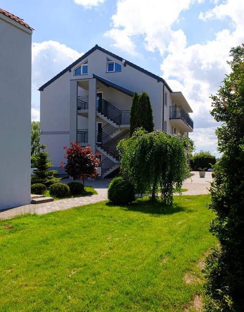 Property building, Garden, Garden