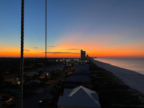 Beachfront Condo Panama City Beach Gulf Front Views walk to Pineapple Willy's Apartment hotel in Panama City Beach