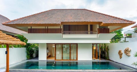 Property building, Pool view, Swimming pool