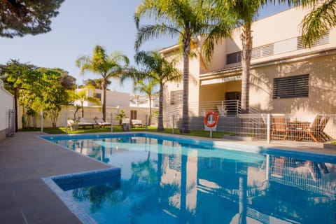 Property building, Swimming pool