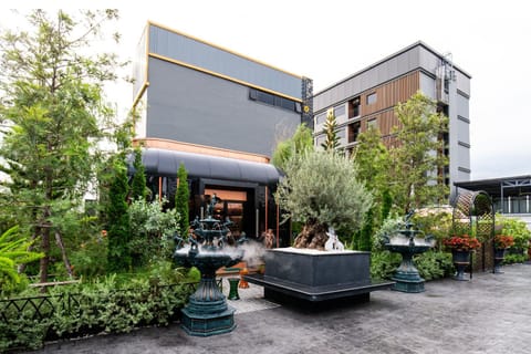 Property building, Garden
