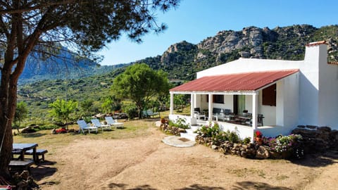 Property building, Natural landscape, Mountain view, sunbed