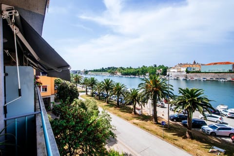 Property building, Balcony/Terrace, City view, Sea view, Street view