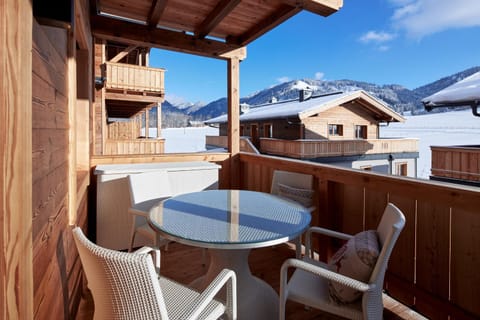 Day, Natural landscape, Winter, View (from property/room), Balcony/Terrace, Dining area, Mountain view
