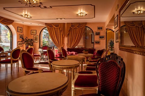 Lounge or bar, Italian breakfast