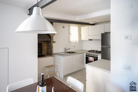 Dining area, dishwasher, stove