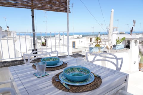 Balcony/Terrace, Food and drinks, Food