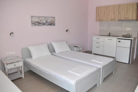 Giorgos-Fenia Apartments Apartment in Pieria, Greece
