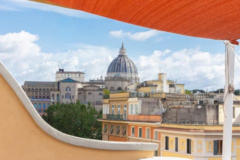 View (from property/room), City view