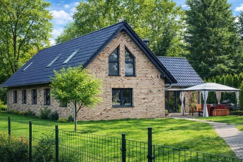 Property building, Garden view