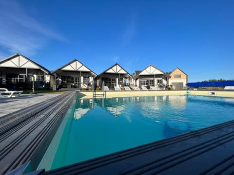 Day, Pool view, Swimming pool, sunbed