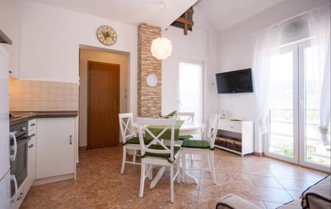 Apartment Zlatko with Sea View Apartment in Lika-Senj County