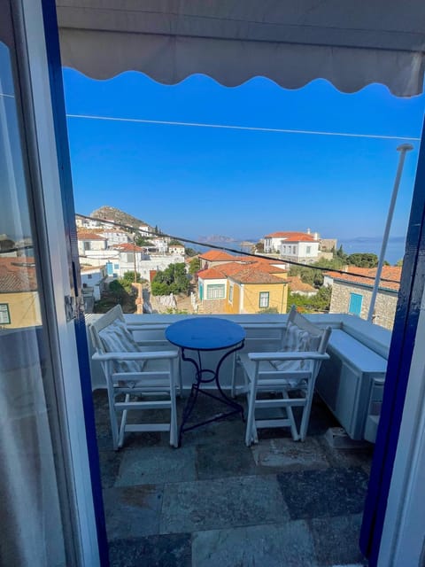 Balcony/Terrace, Mountain view, Sea view