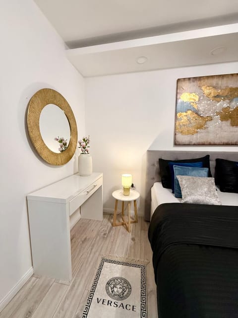 Living room, Bedroom