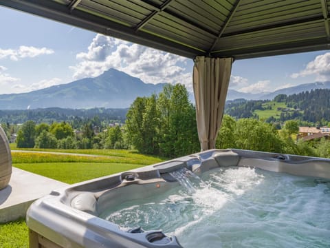 Hot Tub, Mountain view