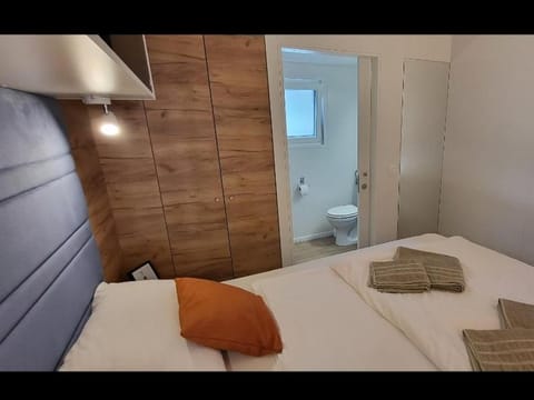 Mobile home JOY Campground/ 
RV Resort in Biograd na Moru