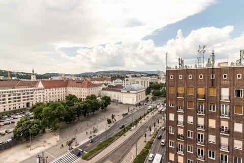 City view, Street view