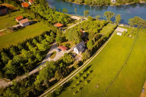 Property building, Day, Neighbourhood, Natural landscape, Bird's eye view, River view, Street view