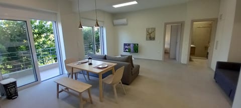 King AGIS 2 Apartment in Arcadia, Greece