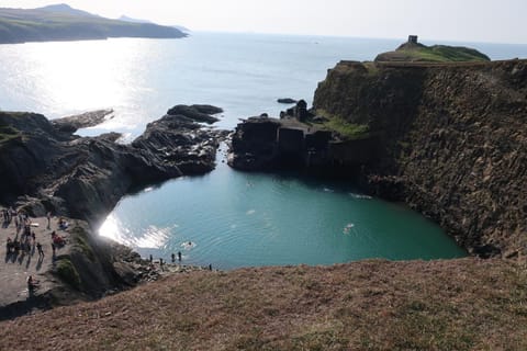 Off site, Natural landscape, Activities, Children play ground, Beach, Windsurfing, Canoeing, Hiking, Cycling, Diving, Animals, Sea view, Family