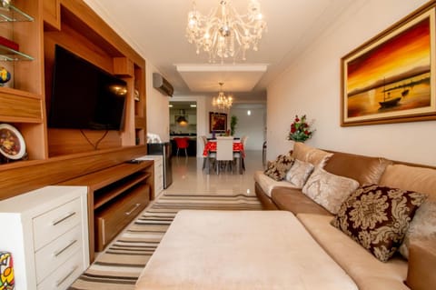 TV and multimedia, Living room, Dining area, air conditioner