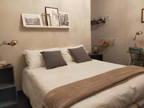 Bed, Bedroom, hair dresser, wardrobe