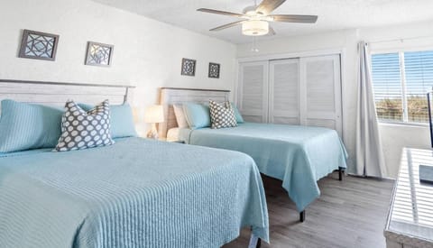 Sugar Beach 19C House in Lower Grand Lagoon