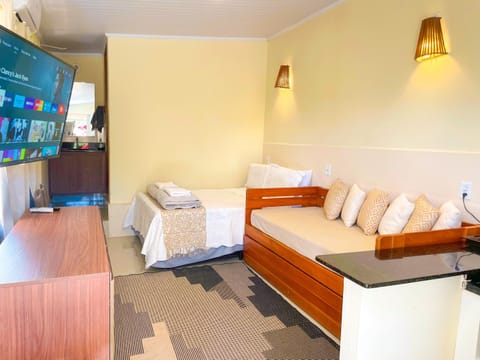 Communal lounge/ TV room, Bed, TV and multimedia, Photo of the whole room, Seating area, Bedroom