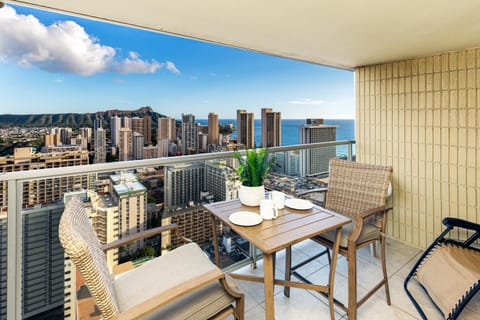 Balcony/Terrace, City view, Mountain view, Sea view