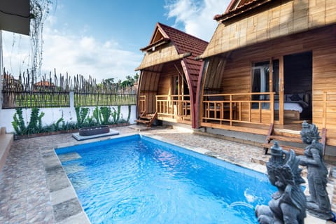 Property building, Swimming pool, Swimming pool