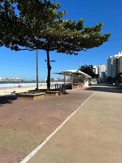 Neighbourhood, Beach