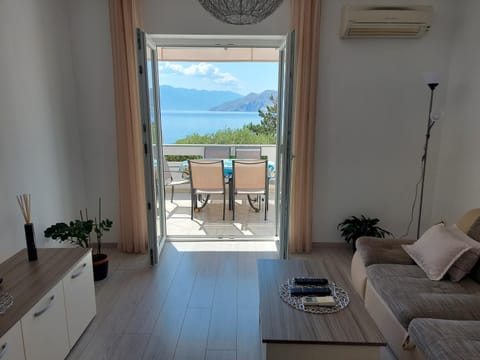 Balcony/Terrace, Living room, Sea view