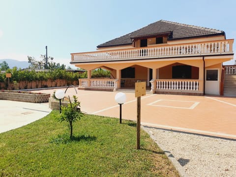Property building, Garden