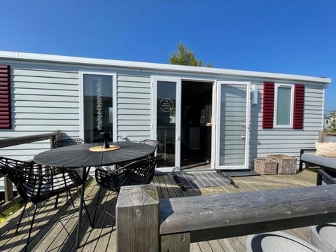 Dammhuis Zeeland Apartment in Oostkapelle