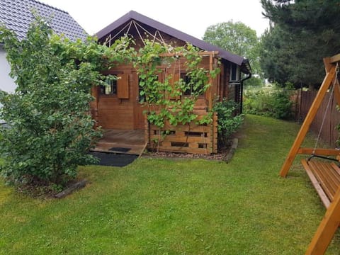 Domek letniskowy Zacisze pod Sosnami Trzęsacz House in West Pomeranian Voivodeship, Poland