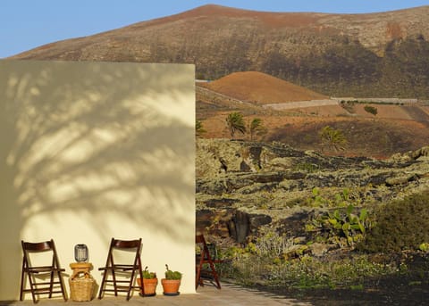 Facade/entrance, Lobby or reception, Garden view, Mountain view