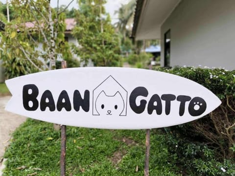 Baan Gatto Bed and Breakfast in Khuekkhak