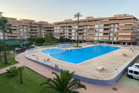 Apartamento a 150m de la playa Wifi gratis Apartment in Dénia