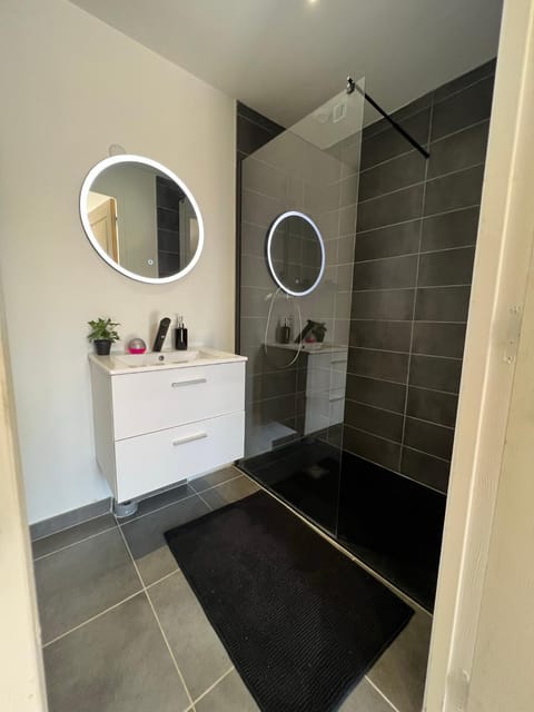 Superbe appartement avec parking gratuit sur place Apartment in Bourgogne-Franche-Comté